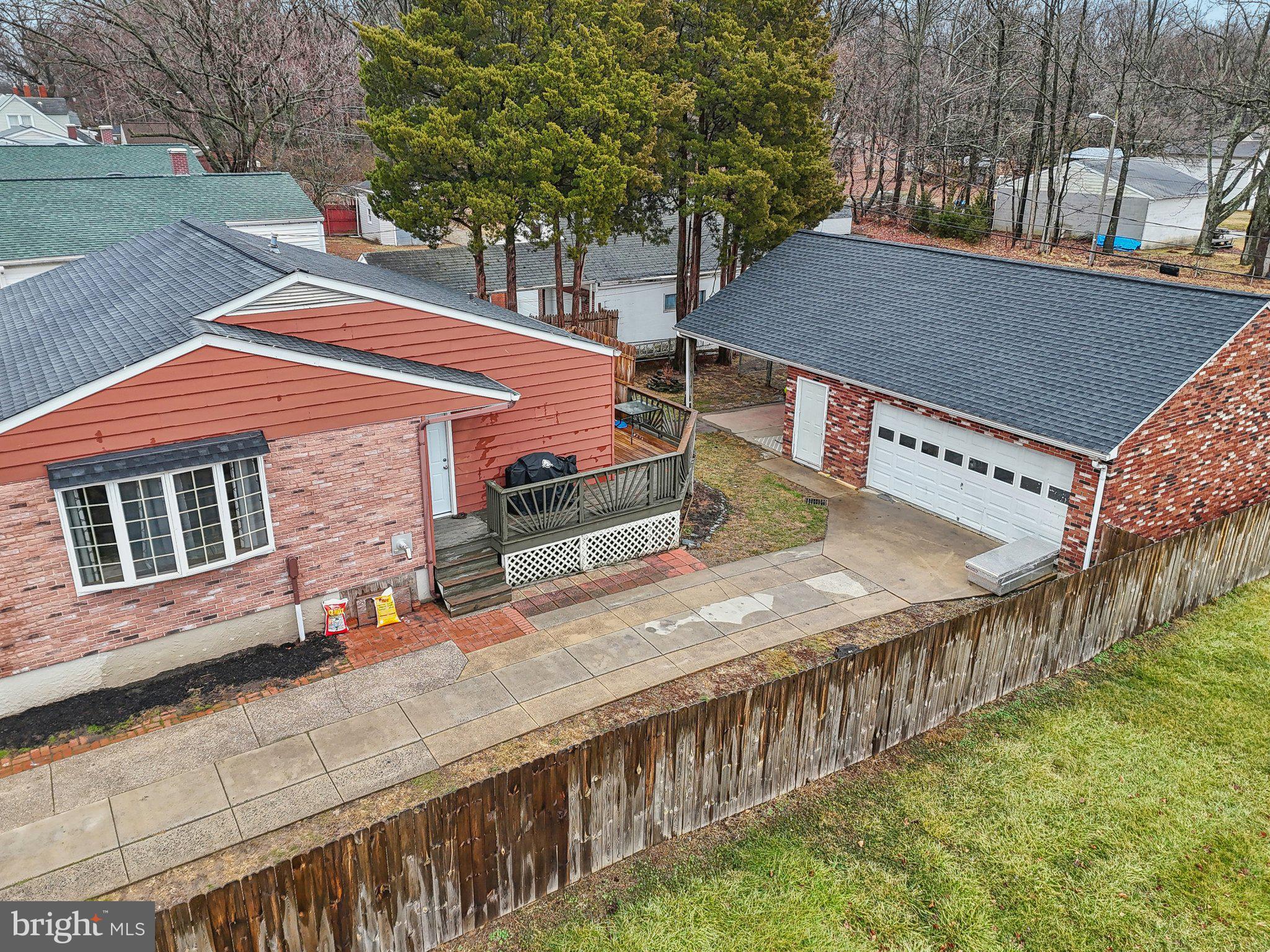 MARLYSHIRE - Residential