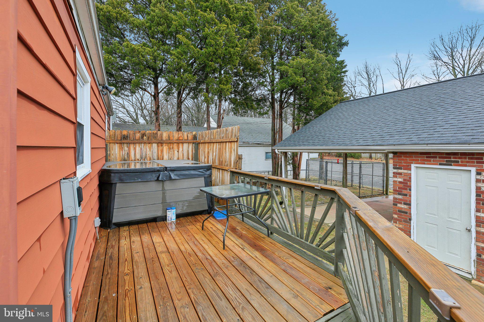 MARLYSHIRE - Residential