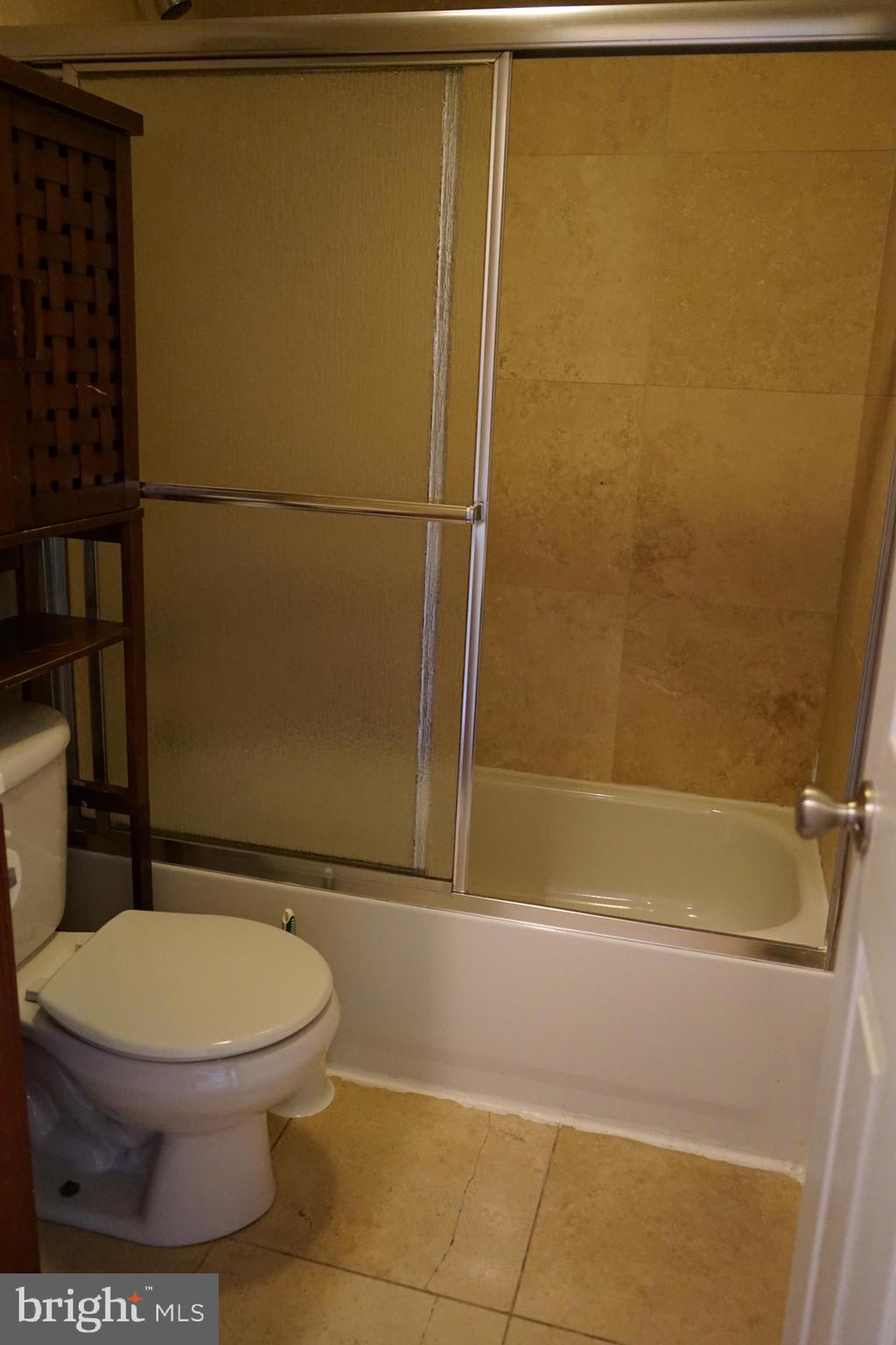 REMINGTON HISTORIC DISTRICT - Residential Lease