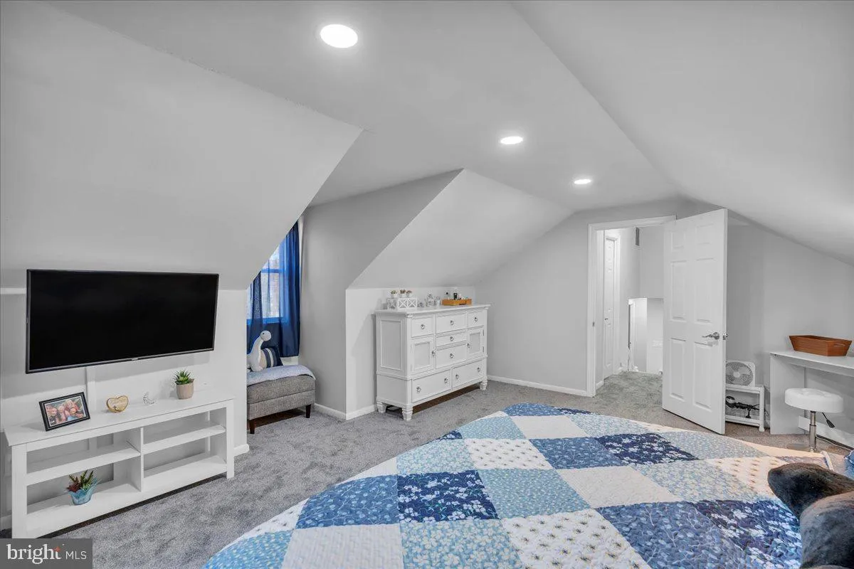 Turnersville, New Jersey 08012, United States, 4 Bedrooms Bedrooms, ,3 BathroomsBathrooms,Residential,Active,244539