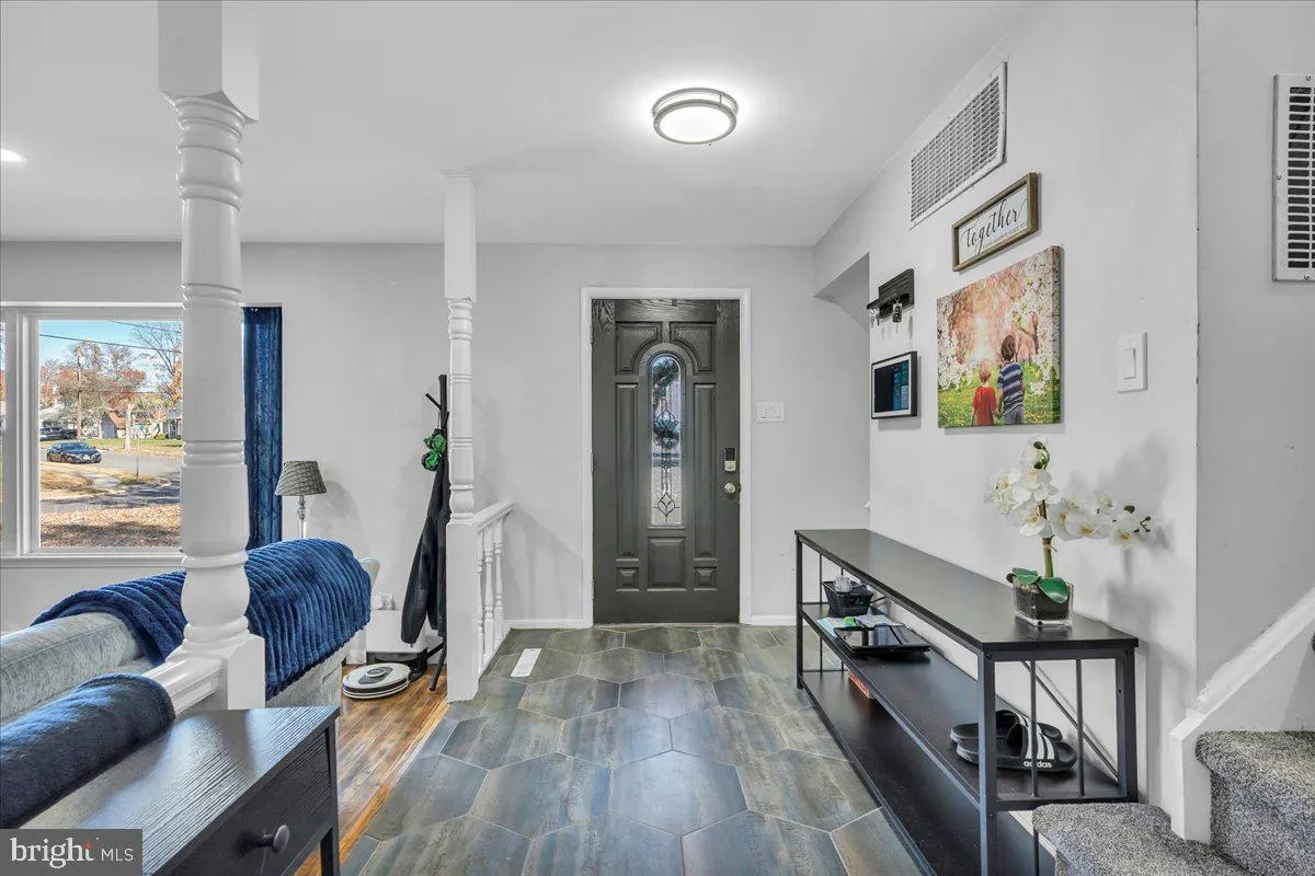 Turnersville, New Jersey 08012, United States, 4 Bedrooms Bedrooms, ,3 BathroomsBathrooms,Residential,Active,244539