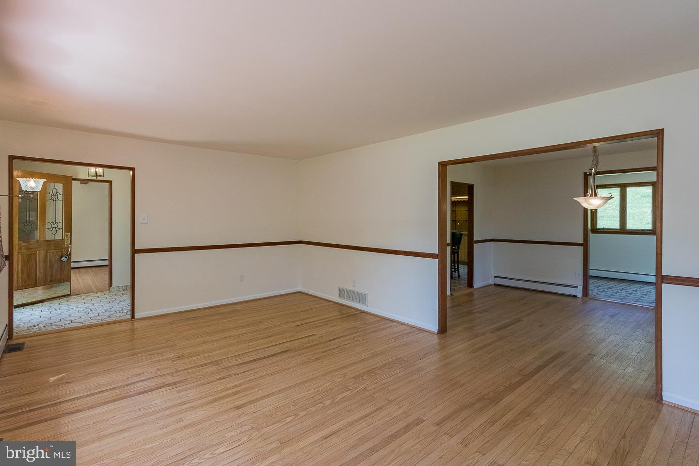 CAMBRIDGE DOWNS - Residential