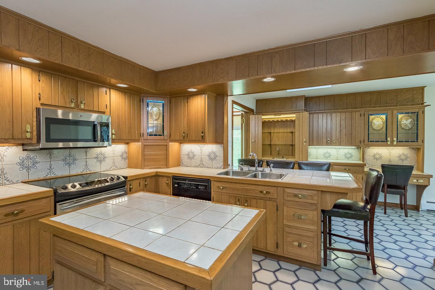 CAMBRIDGE DOWNS - Residential