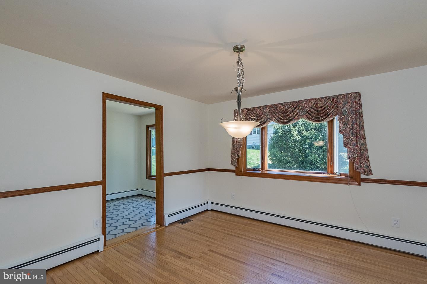 CAMBRIDGE DOWNS - Residential