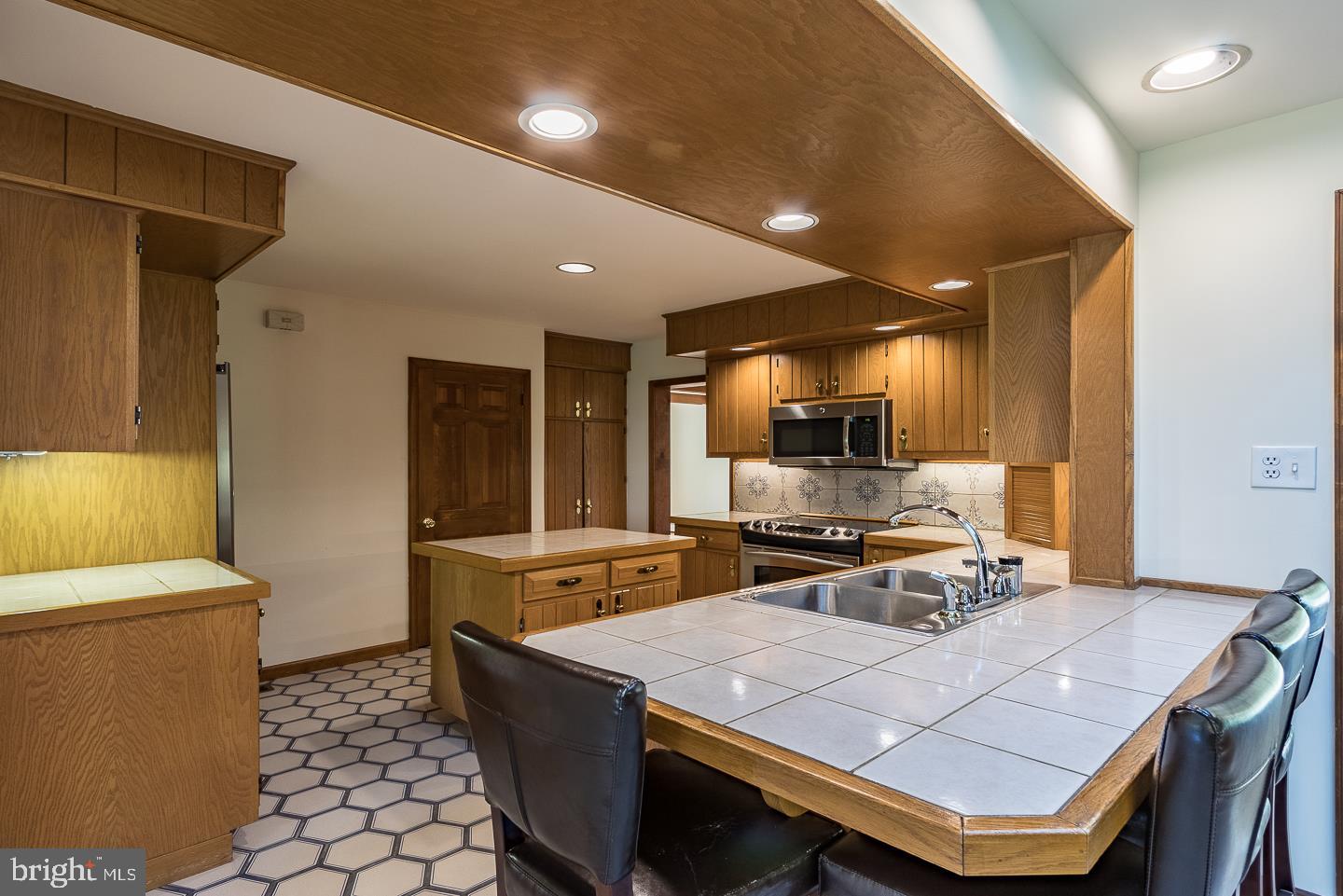 CAMBRIDGE DOWNS - Residential