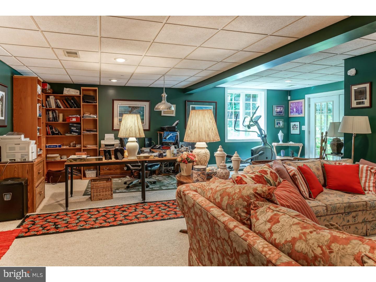 COUNTRY CLUB ESTS - Residential