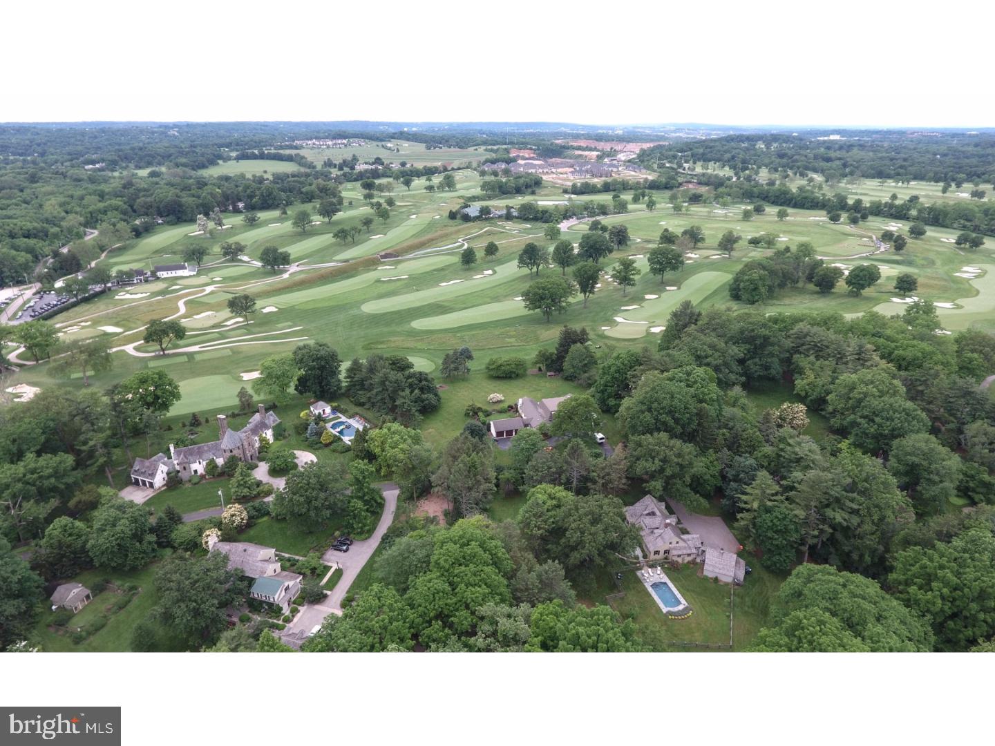 COUNTRY CLUB ESTS - Residential