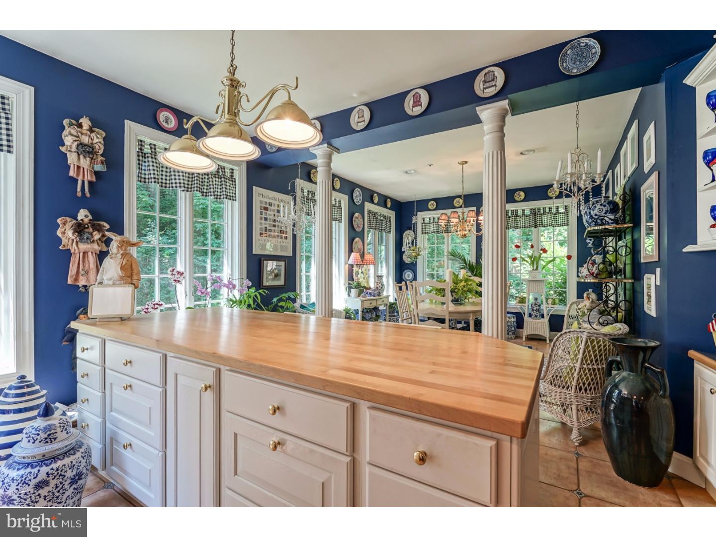 COUNTRY CLUB ESTS - Residential