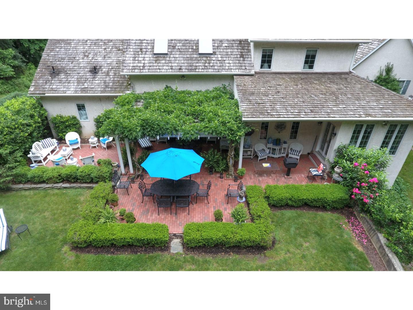 COUNTRY CLUB ESTS - Residential