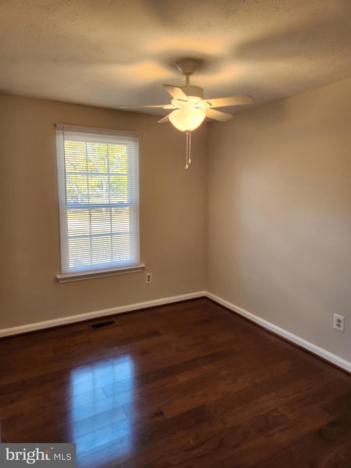 RIDGEVIEW ESTATES - Residential Lease