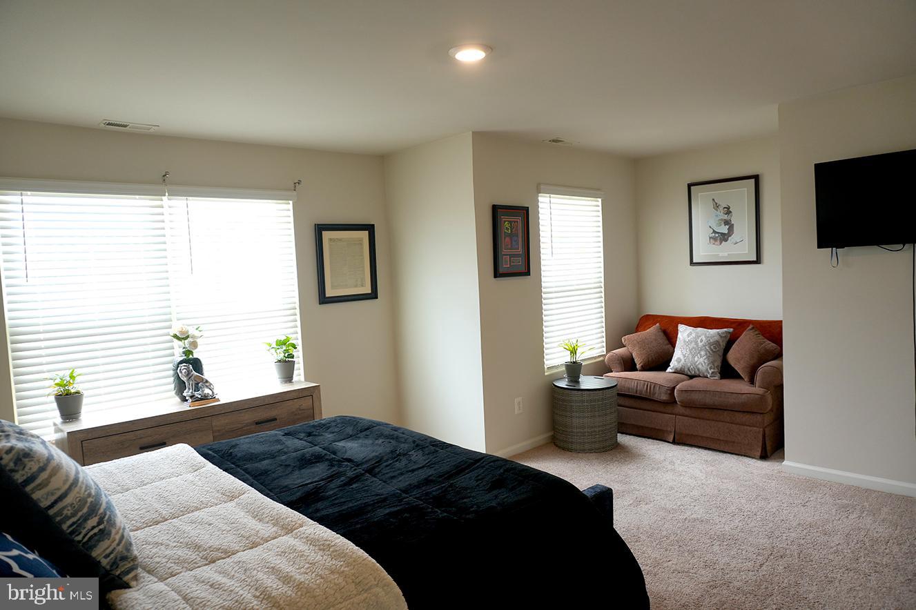 HOMEPLACE AT RIVERSIDE - Residential