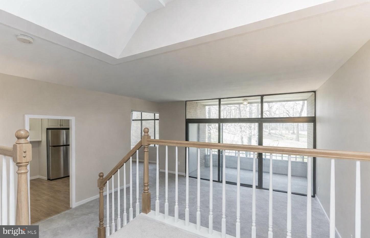 2116 GREEN WATCH WAY 200D