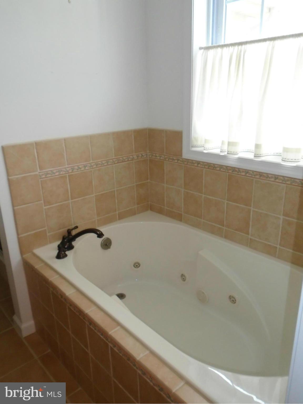 FOOTHILLS OF KENSINGTON - Residential