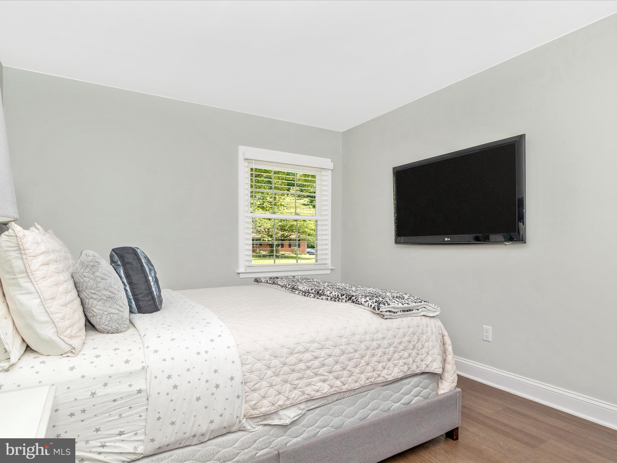 SOMERSET AT BELAIR - Residential