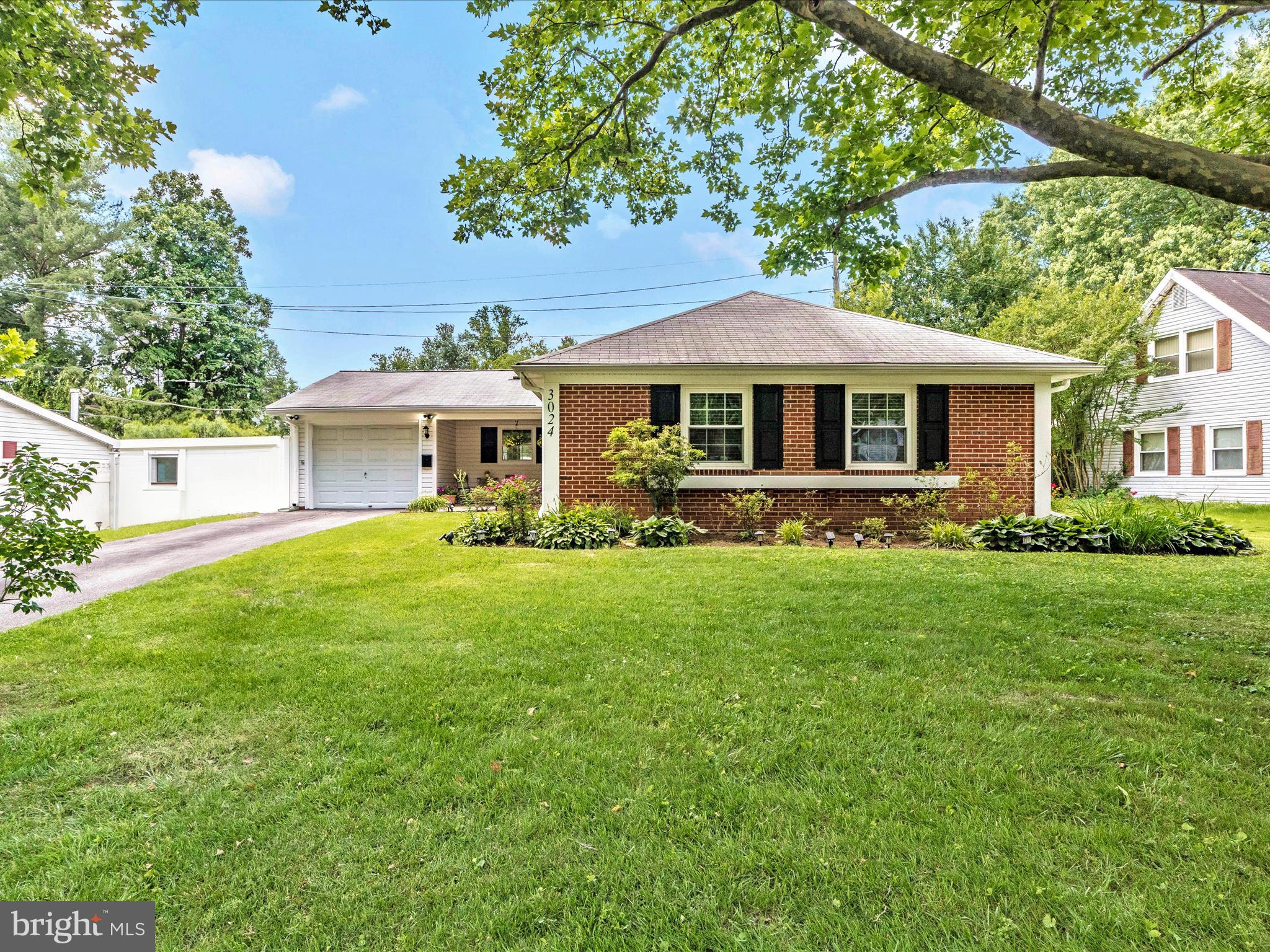 SOMERSET AT BELAIR - Residential