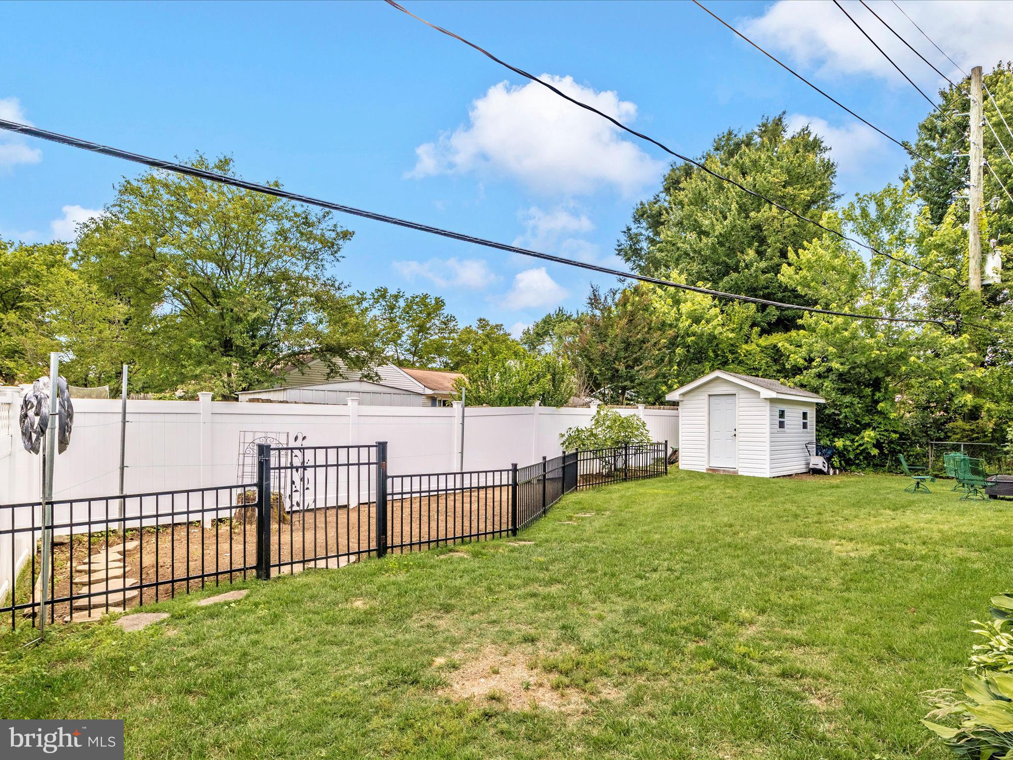 SOMERSET AT BELAIR - Residential