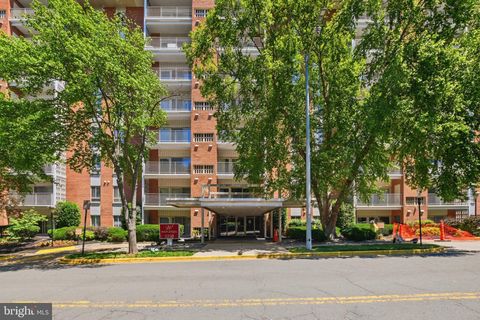 Photo of 5250 Valley Forge Drive #704, ALEXANDRIA, VA 22304 (MLS # VAAX2062480)