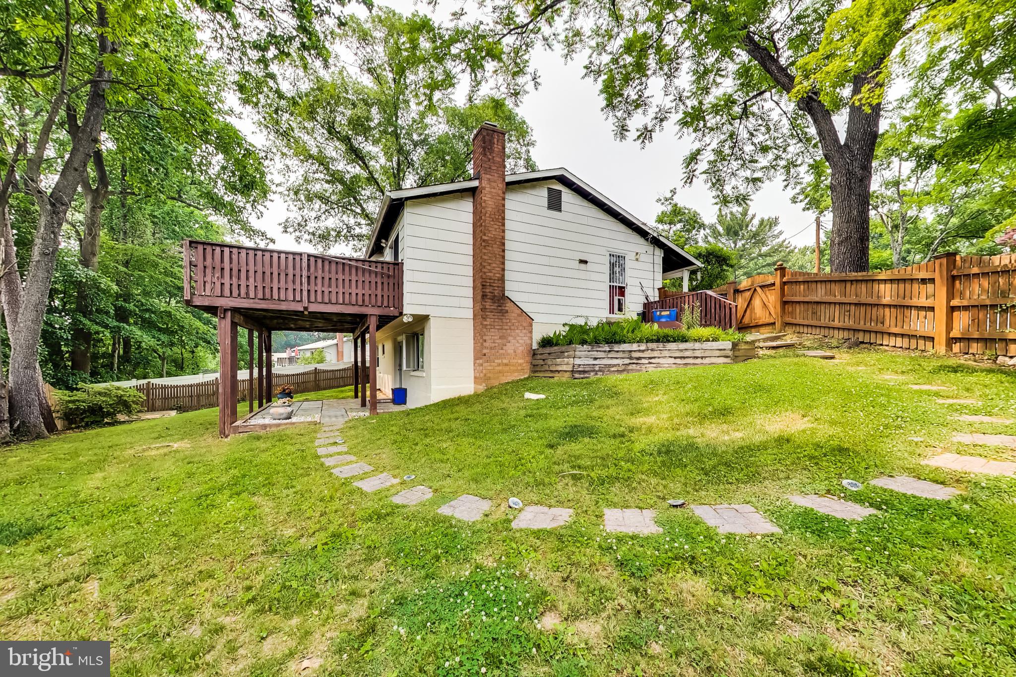 ASPEN HILL PARK - Residential Lease