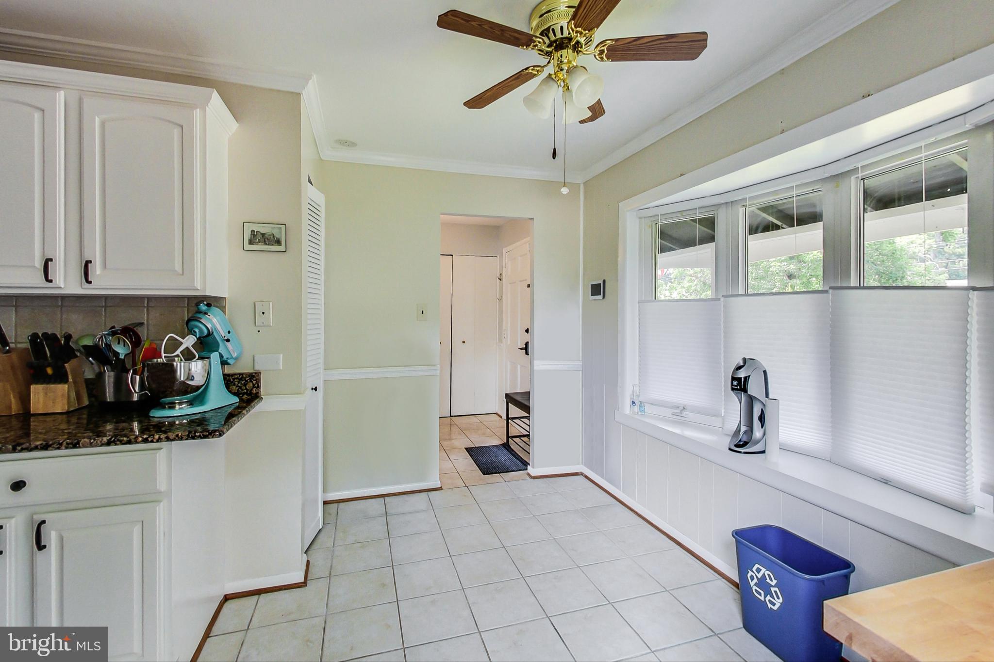 ASPEN HILL PARK - Residential Lease