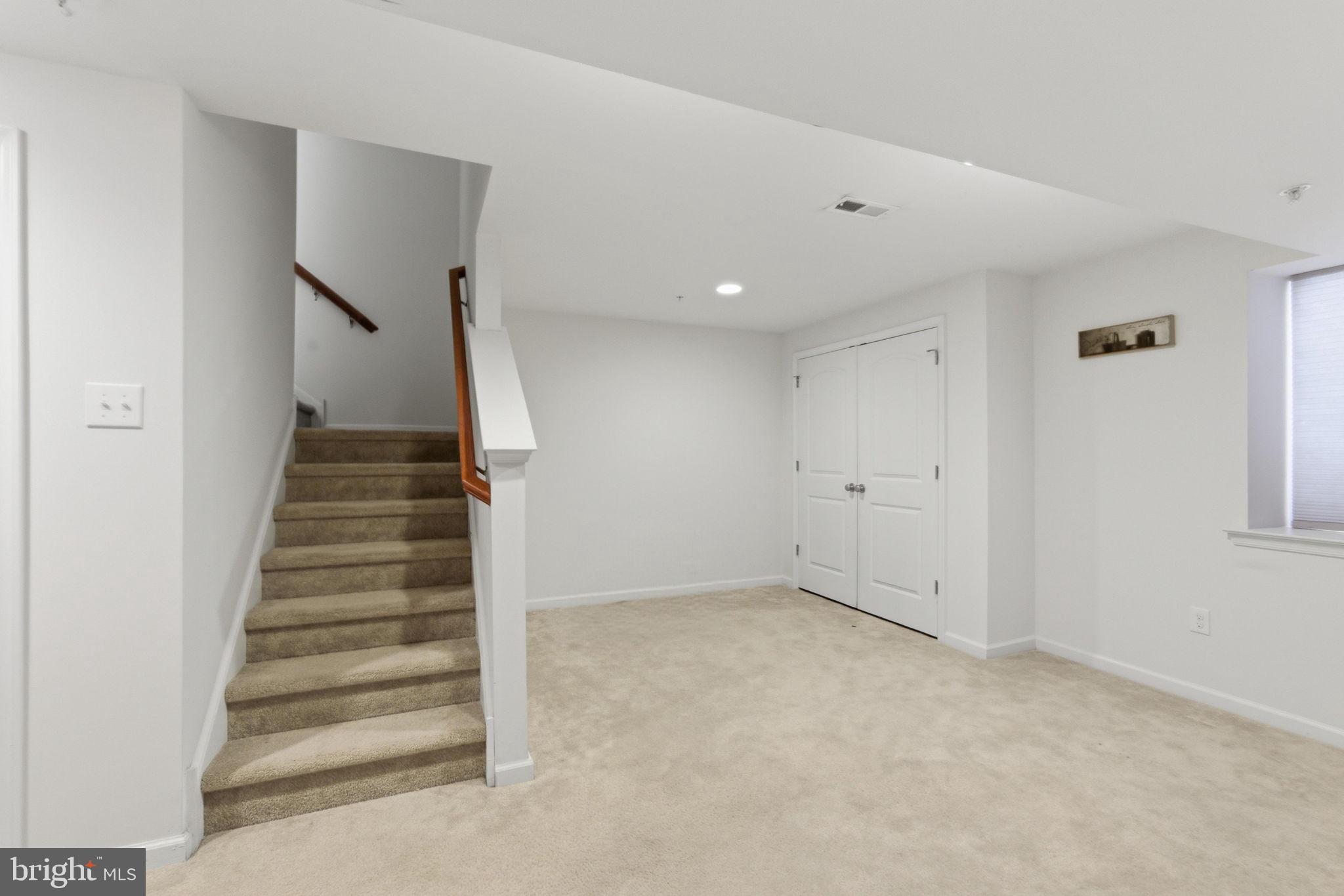 CARRIAGE HILL - Residential