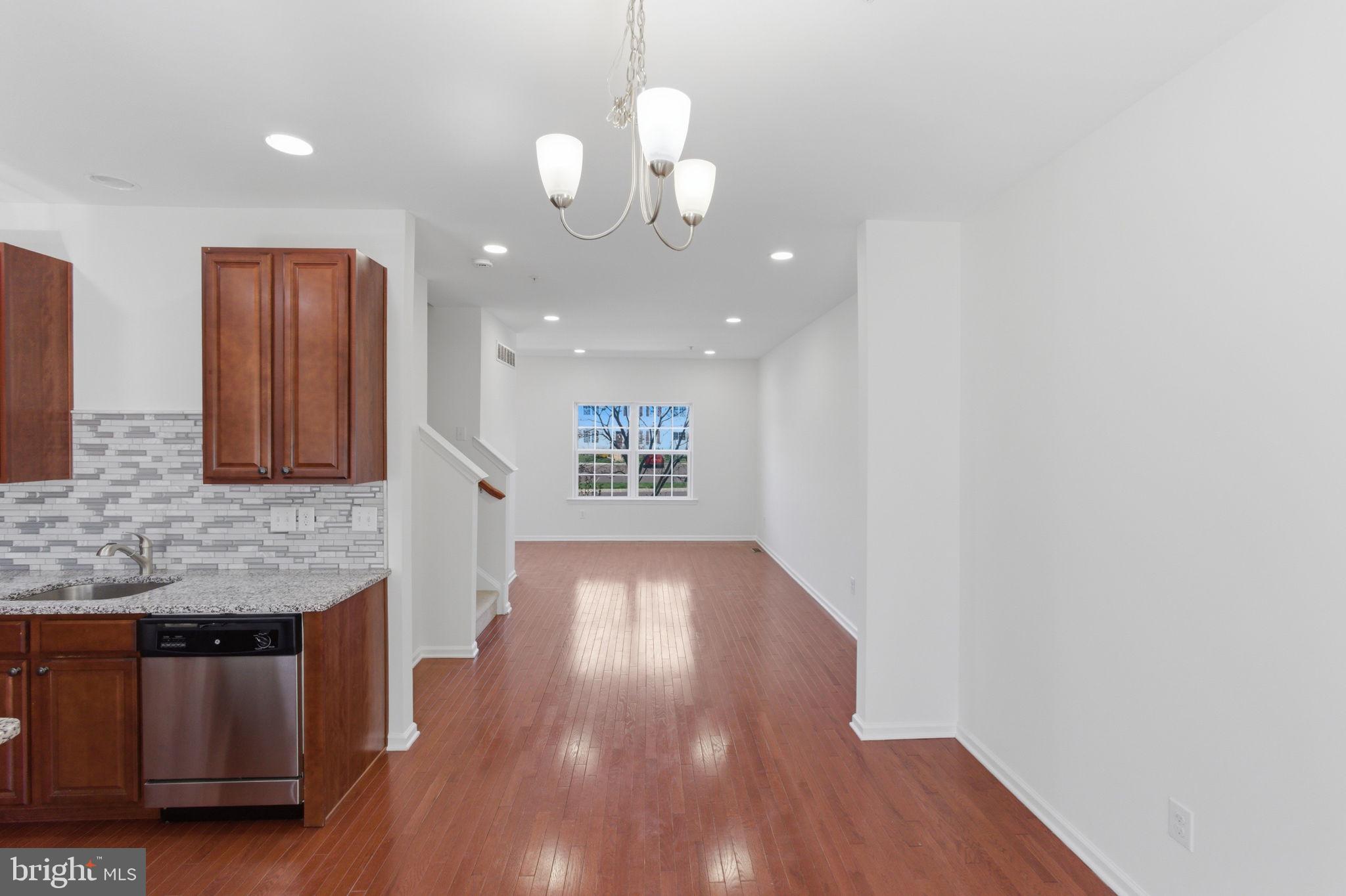 CARRIAGE HILL - Residential