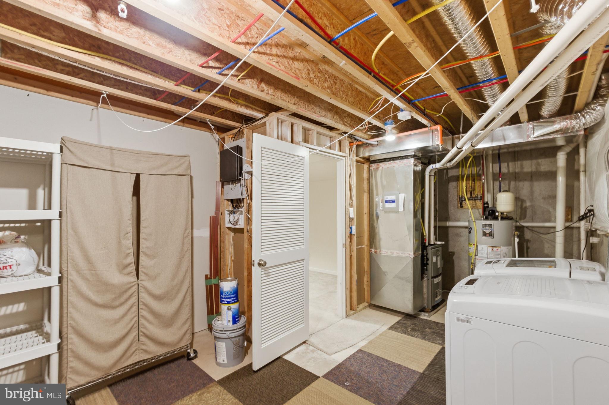 CARRIAGE HILL - Residential