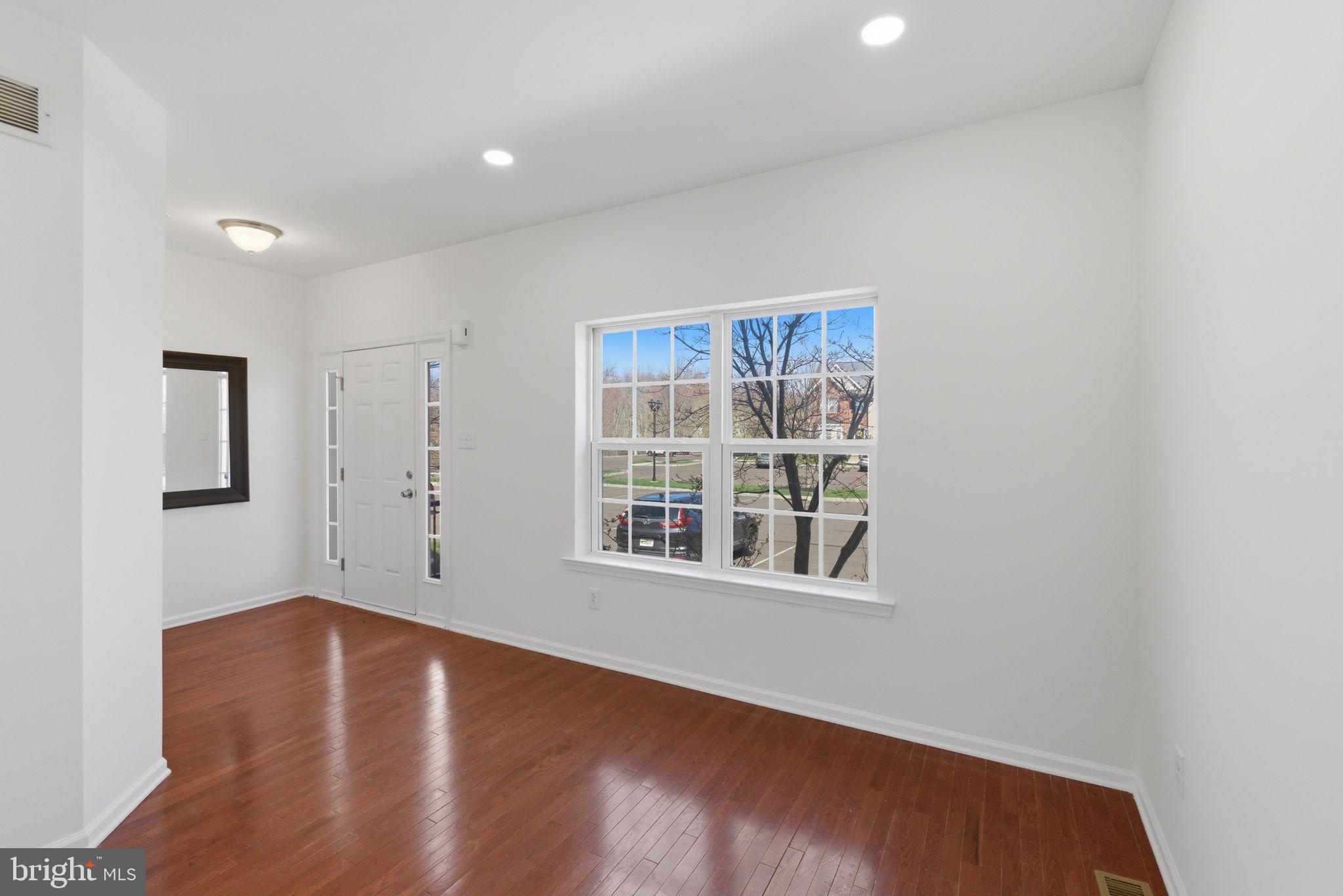 CARRIAGE HILL - Residential