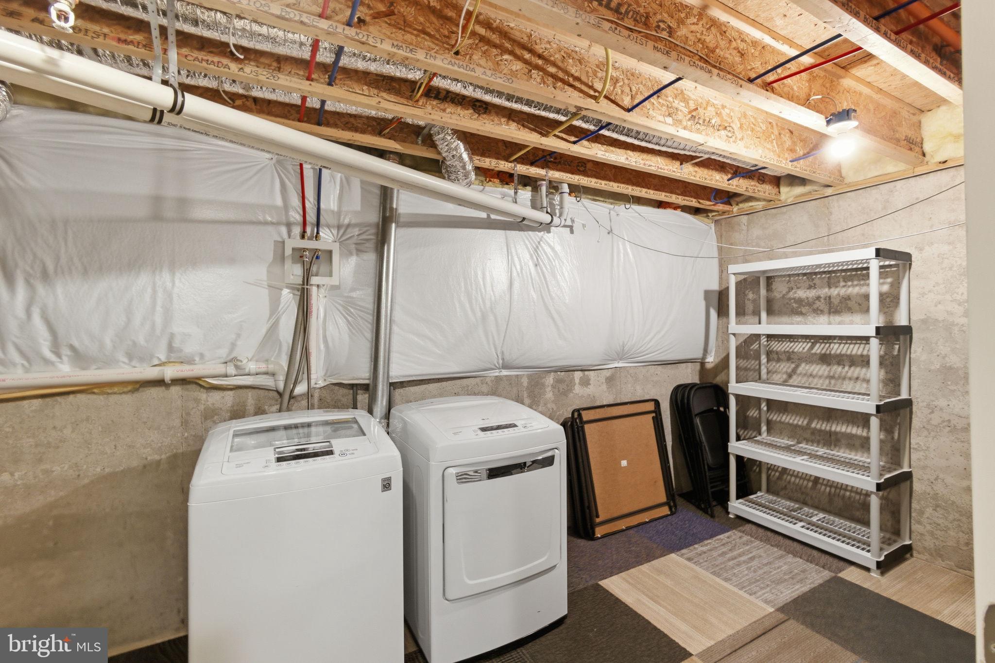 CARRIAGE HILL - Residential