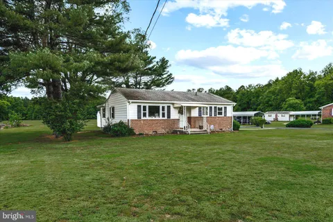 1412 Fallin Town Rd, Callao, VA MLS: VANV2001590