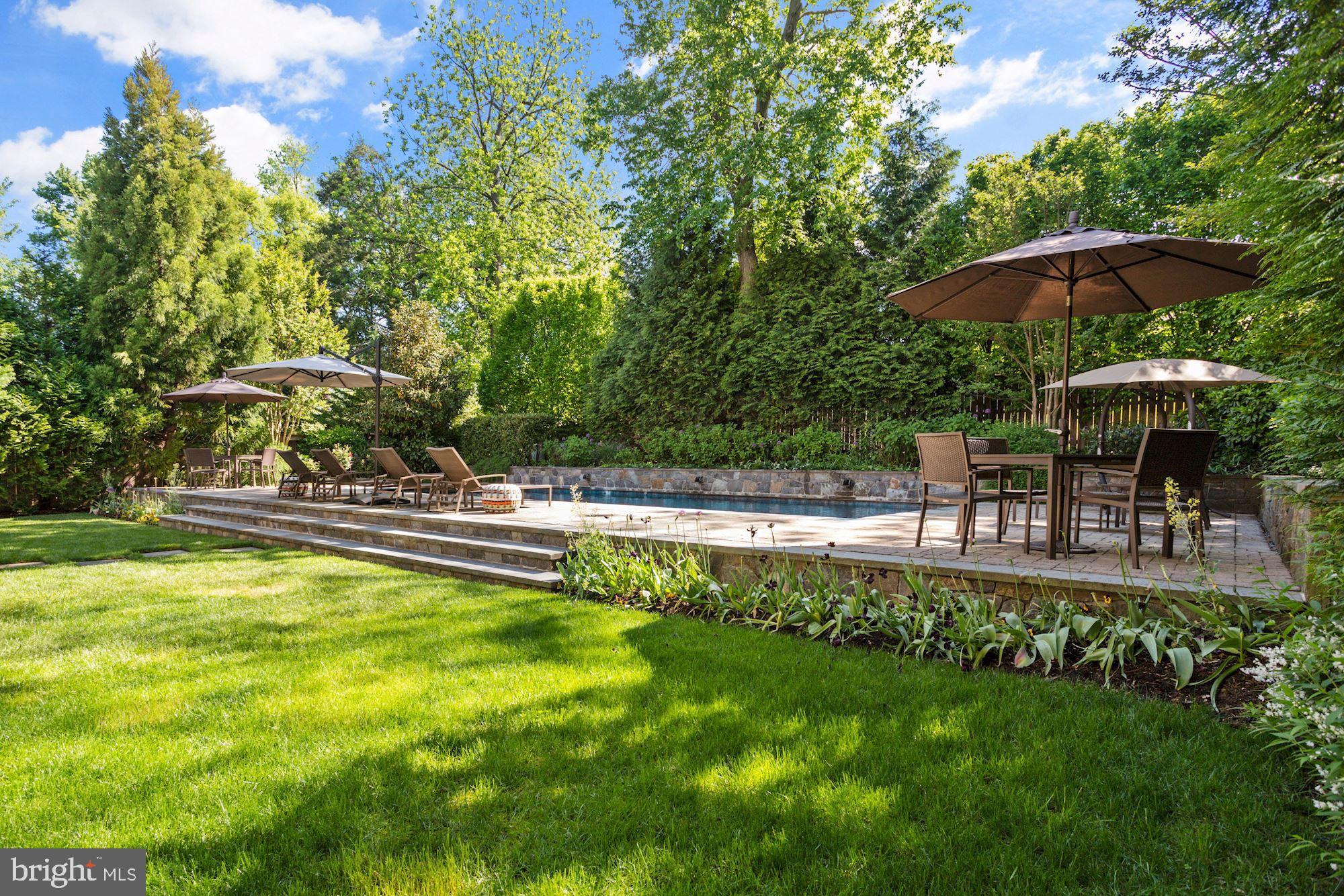 HILLMEAD - Residential