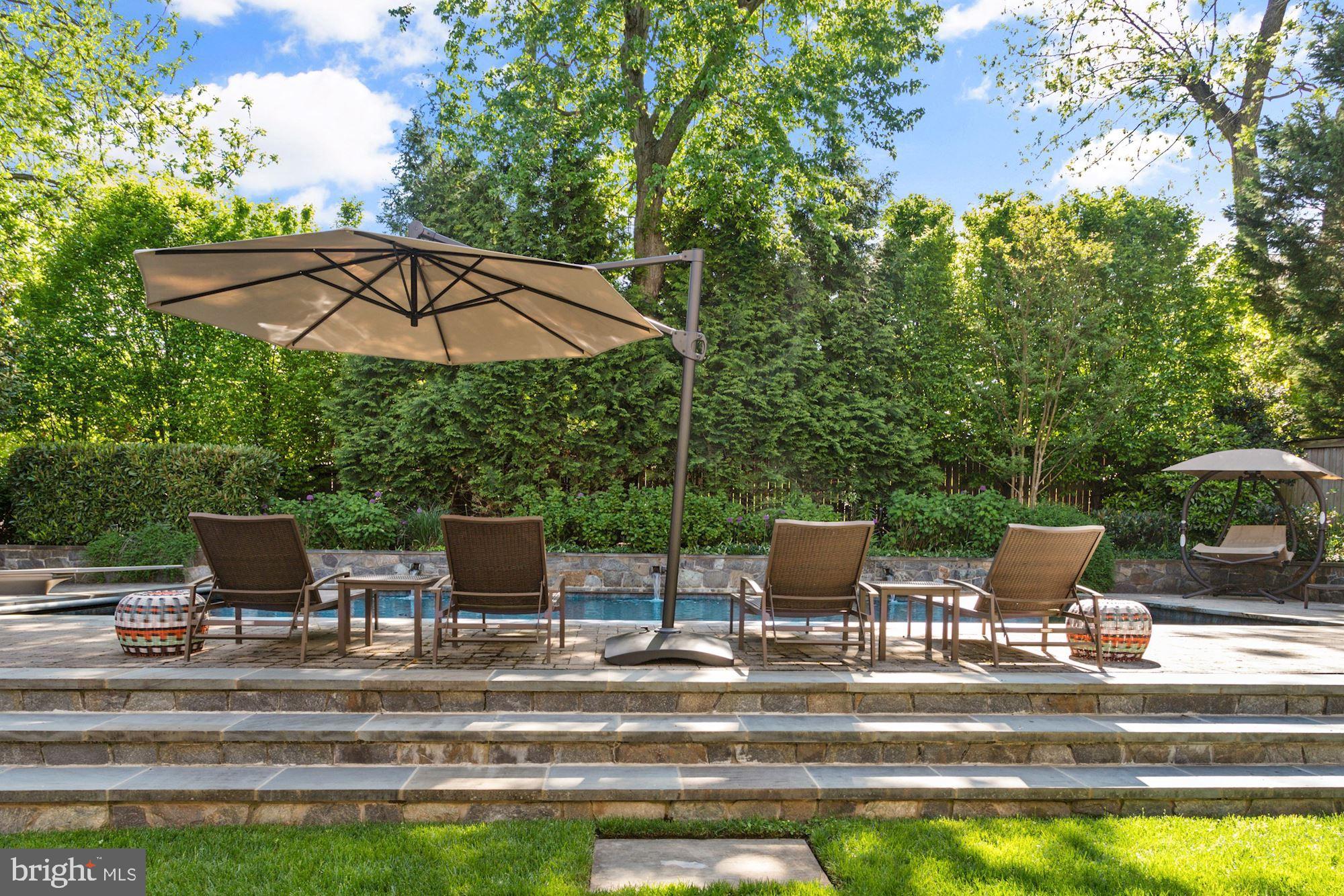 HILLMEAD - Residential