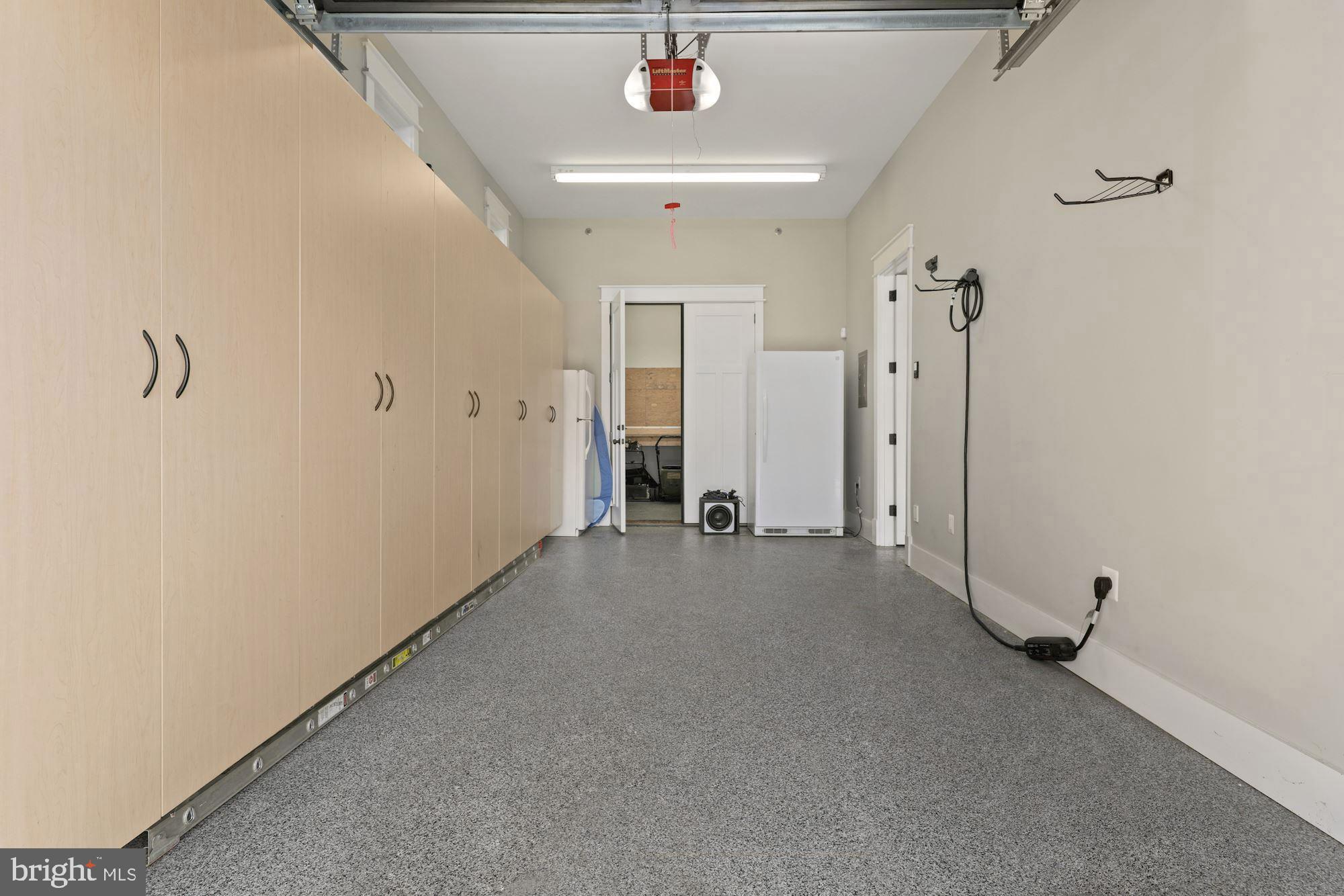 HILLMEAD - Residential