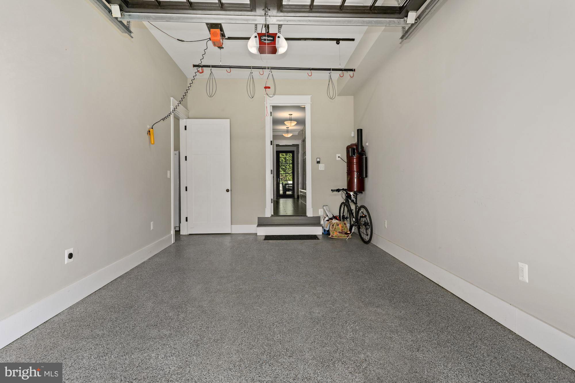 HILLMEAD - Residential