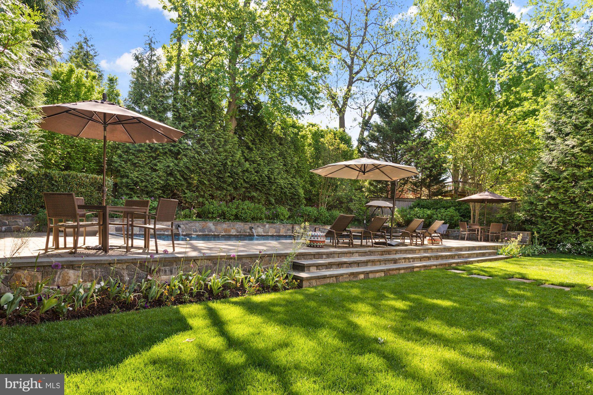 HILLMEAD - Residential