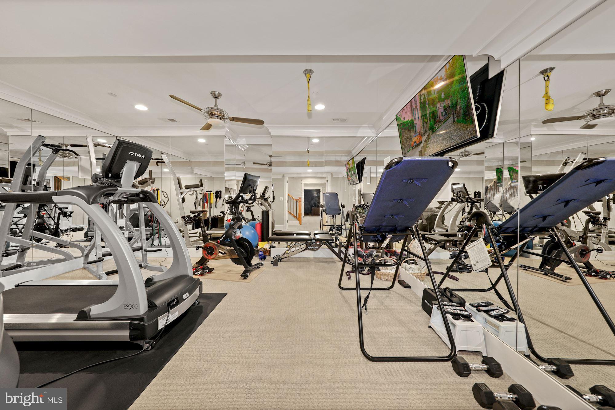 HILLMEAD - Residential