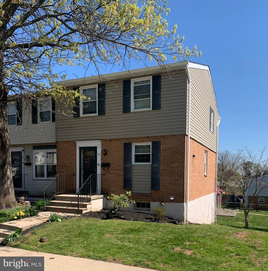 The owner has lived here for 38 years.  Everything is in great shape, and we  just did a nice neutral fresh paint throughout. The kitchen has been updated and has nice appliances, Granite counters and LVP flooring. The Roof, gutter and downspouts. are two years old.  The original windows and sliding glass doors have all been replace with nice easy to use replacements. The above grade walkout basement opens to a yard the gently slopes to a little park area. It's located in a super convenient little cul de sac neighborhood close  to everything but very quiet, no through traffic here. Two assigned parking spots and lots of visitor parking too.