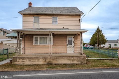 Homes For Sale - 1358 Blue Mountain Drive<br/> Northampton County, DANIELSVILLE, PA 18038