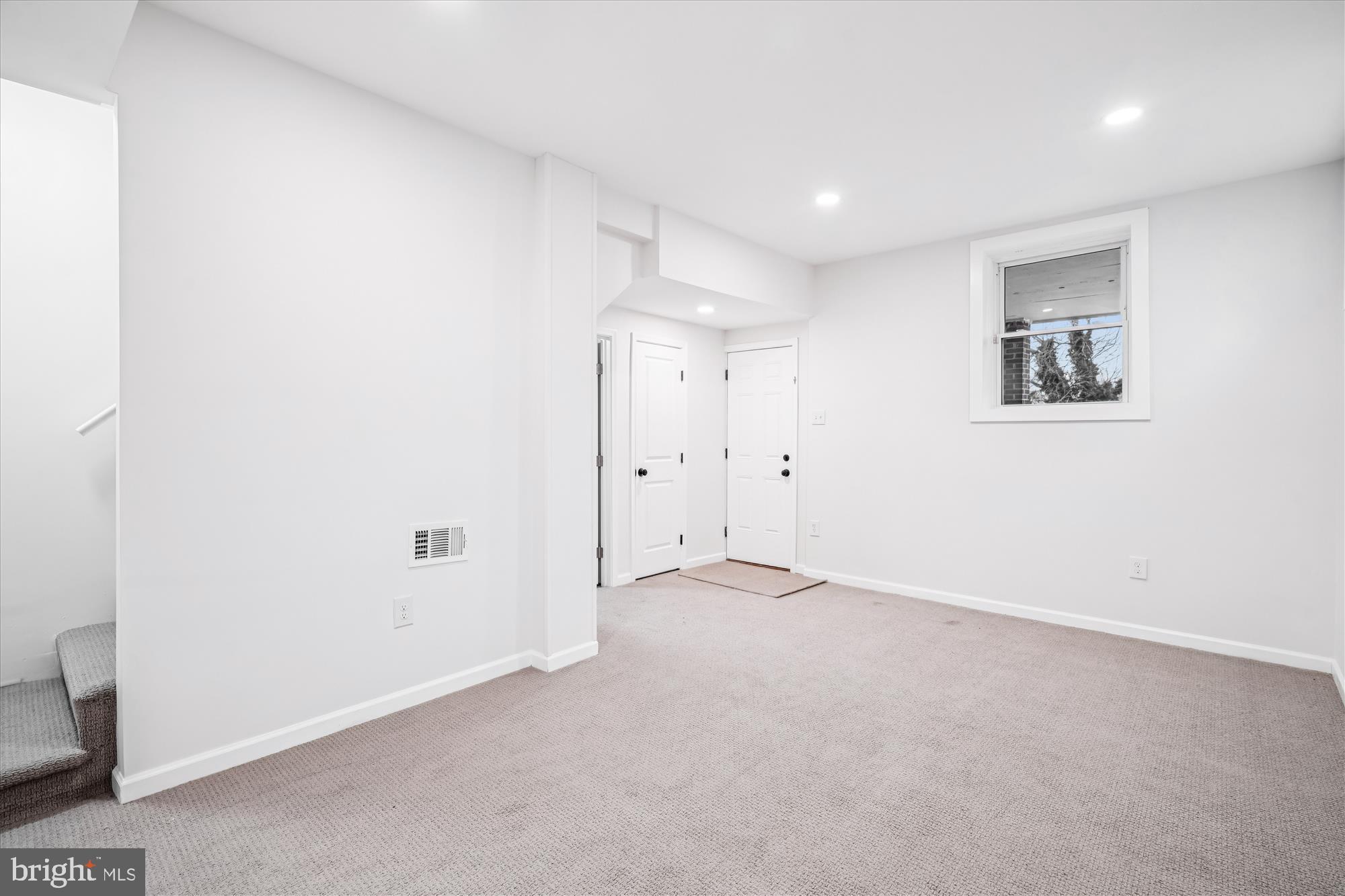 MICHIGAN PARK HILLS - Residential