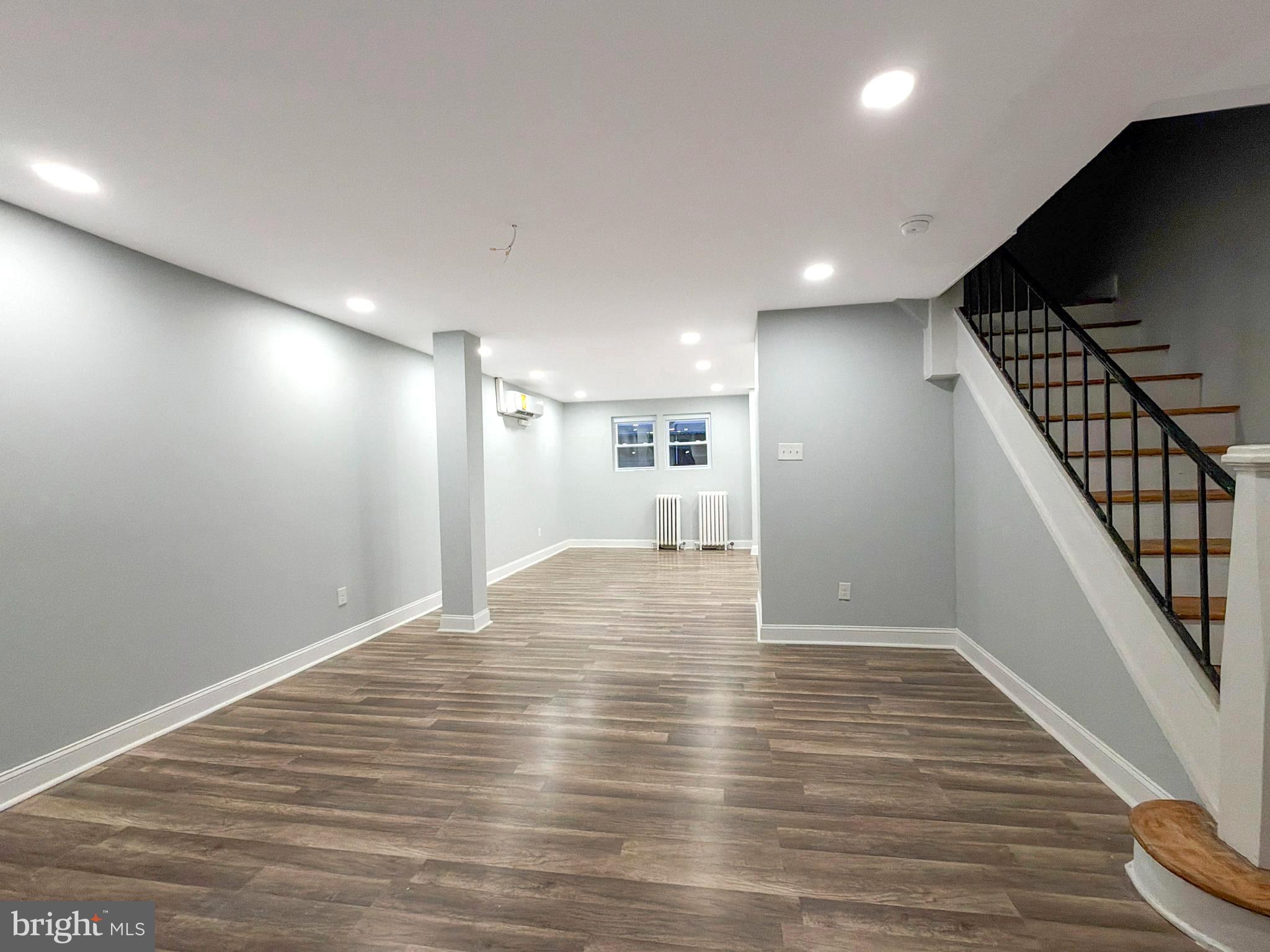 GERMANTOWN (EAST) - Residential