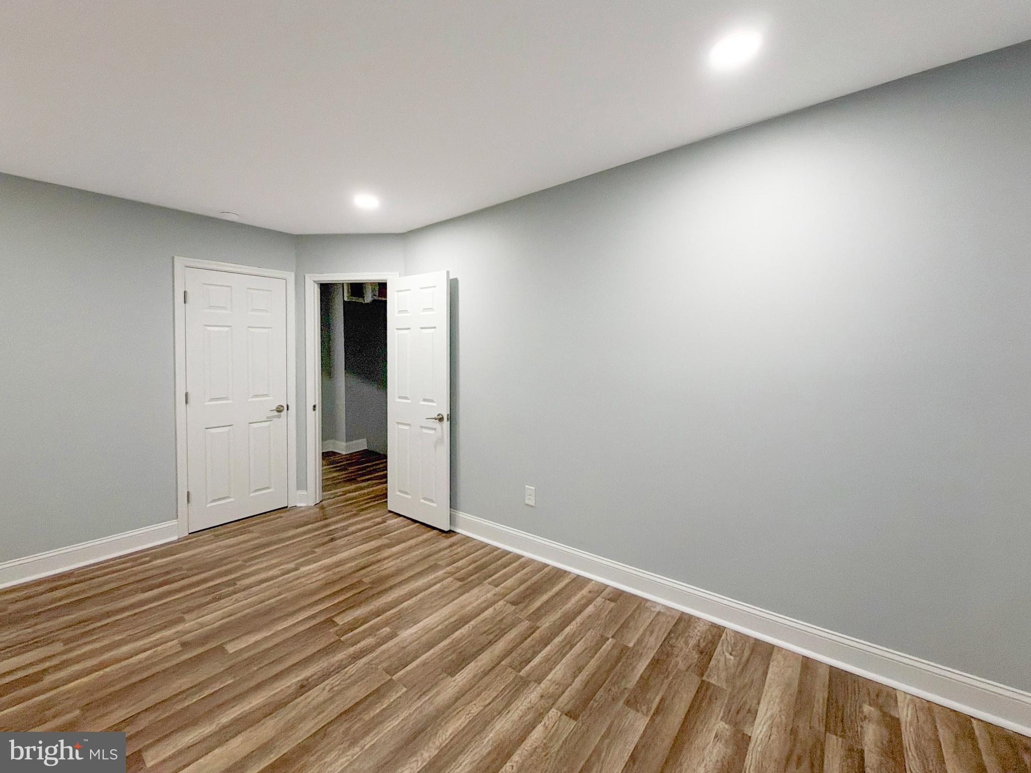 GERMANTOWN (EAST) - Residential