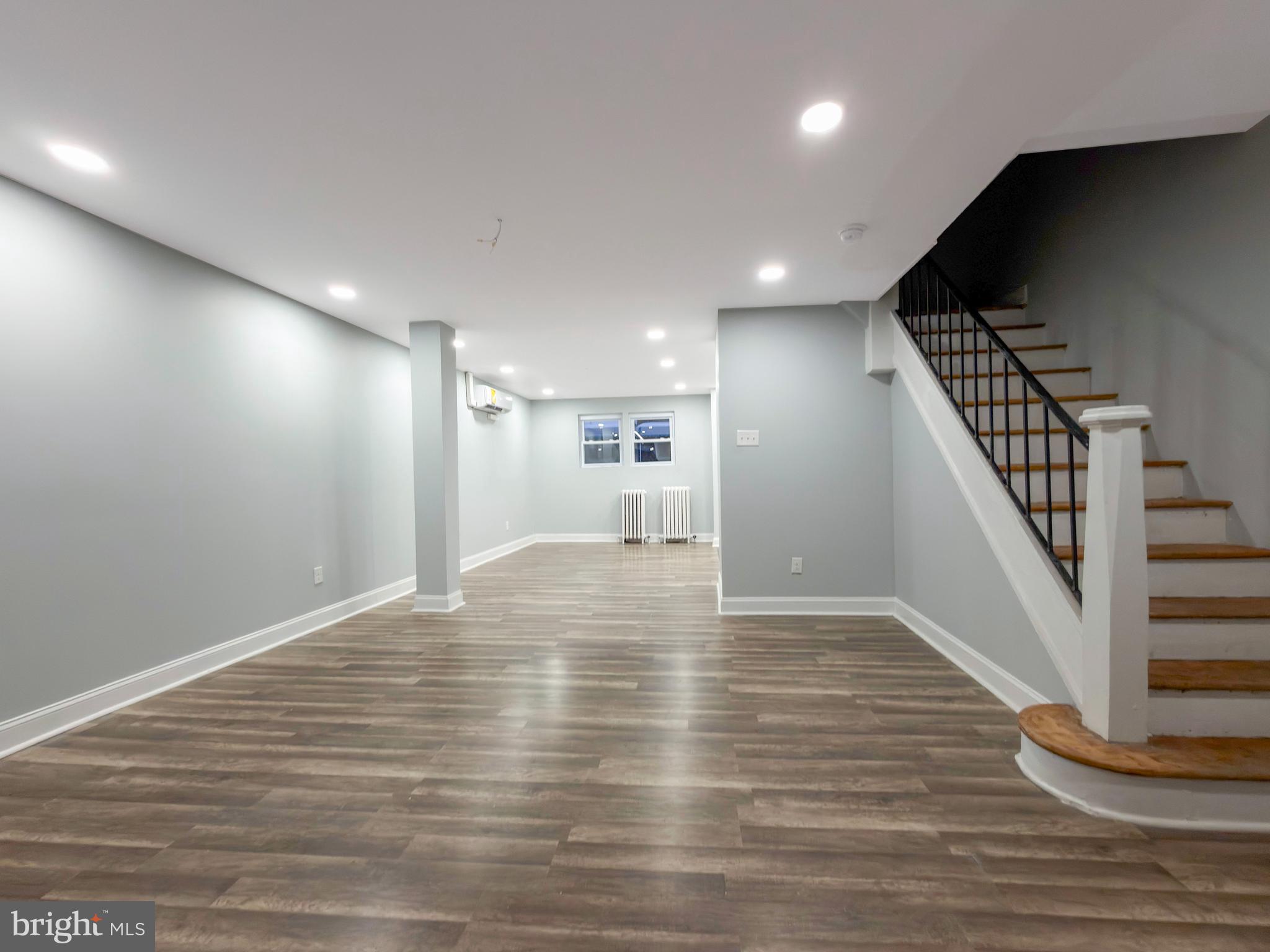 GERMANTOWN (EAST) - Residential