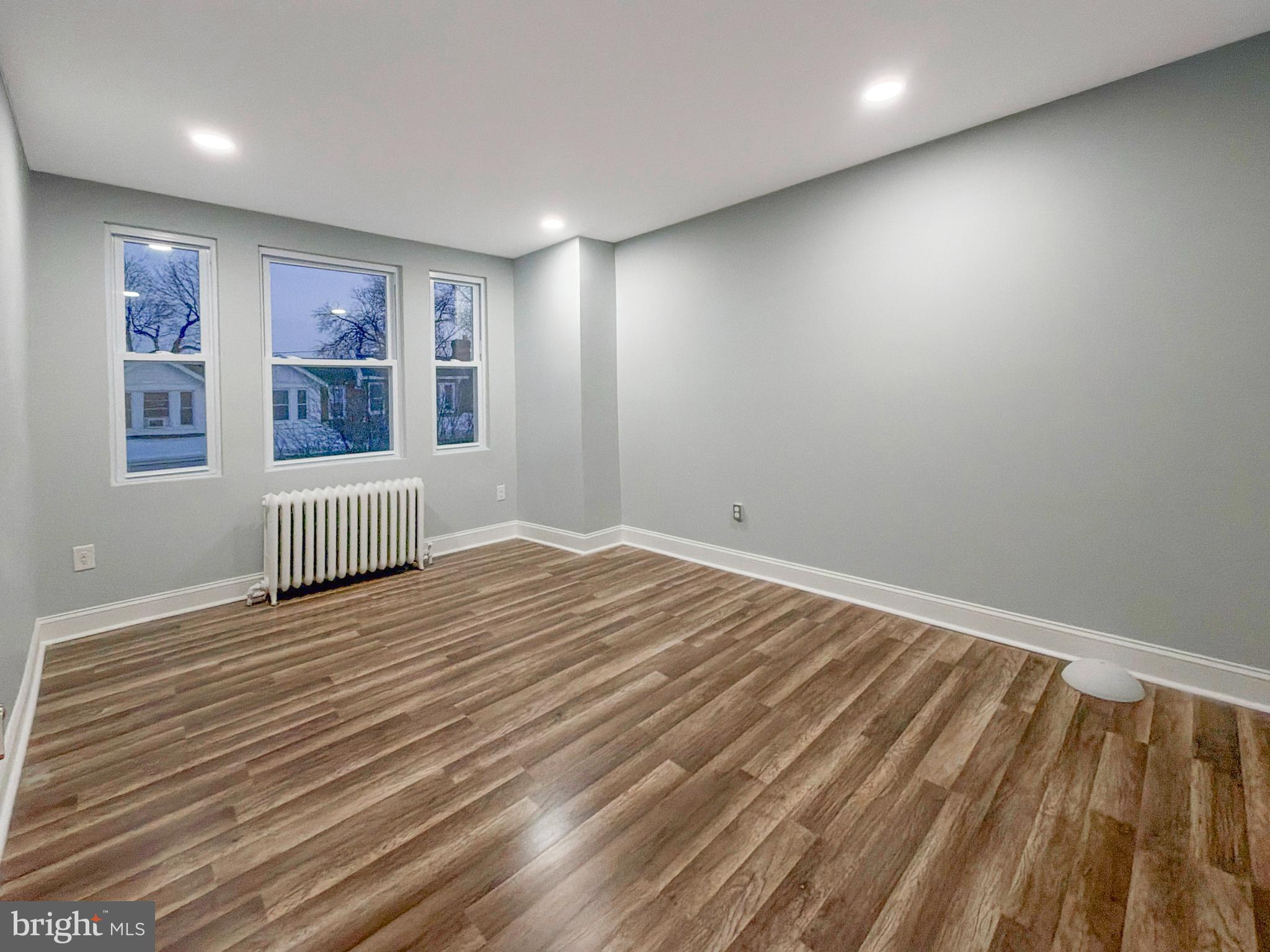 GERMANTOWN (EAST) - Residential