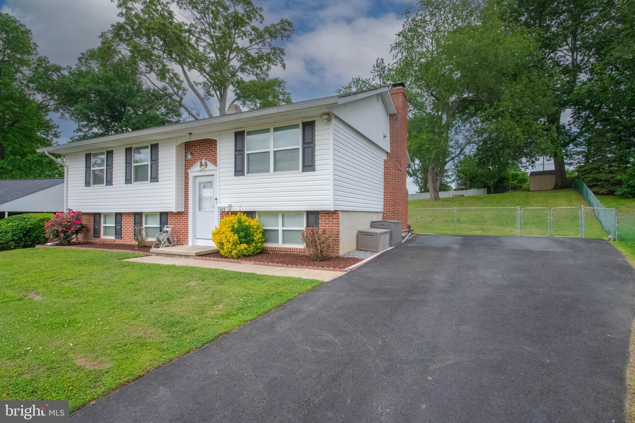 EDGE MEAD - Residential