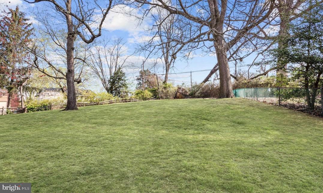 EDGE MEAD - Residential