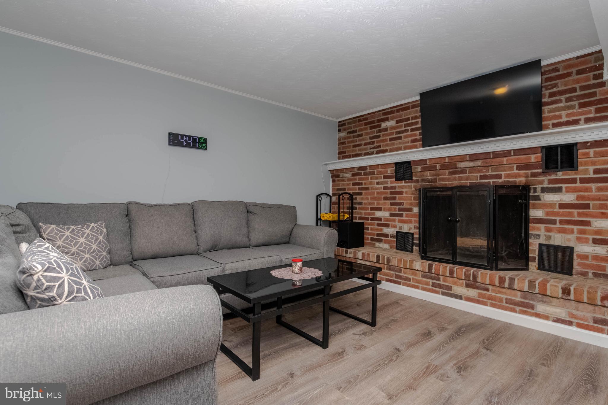 EDGE MEAD - Residential