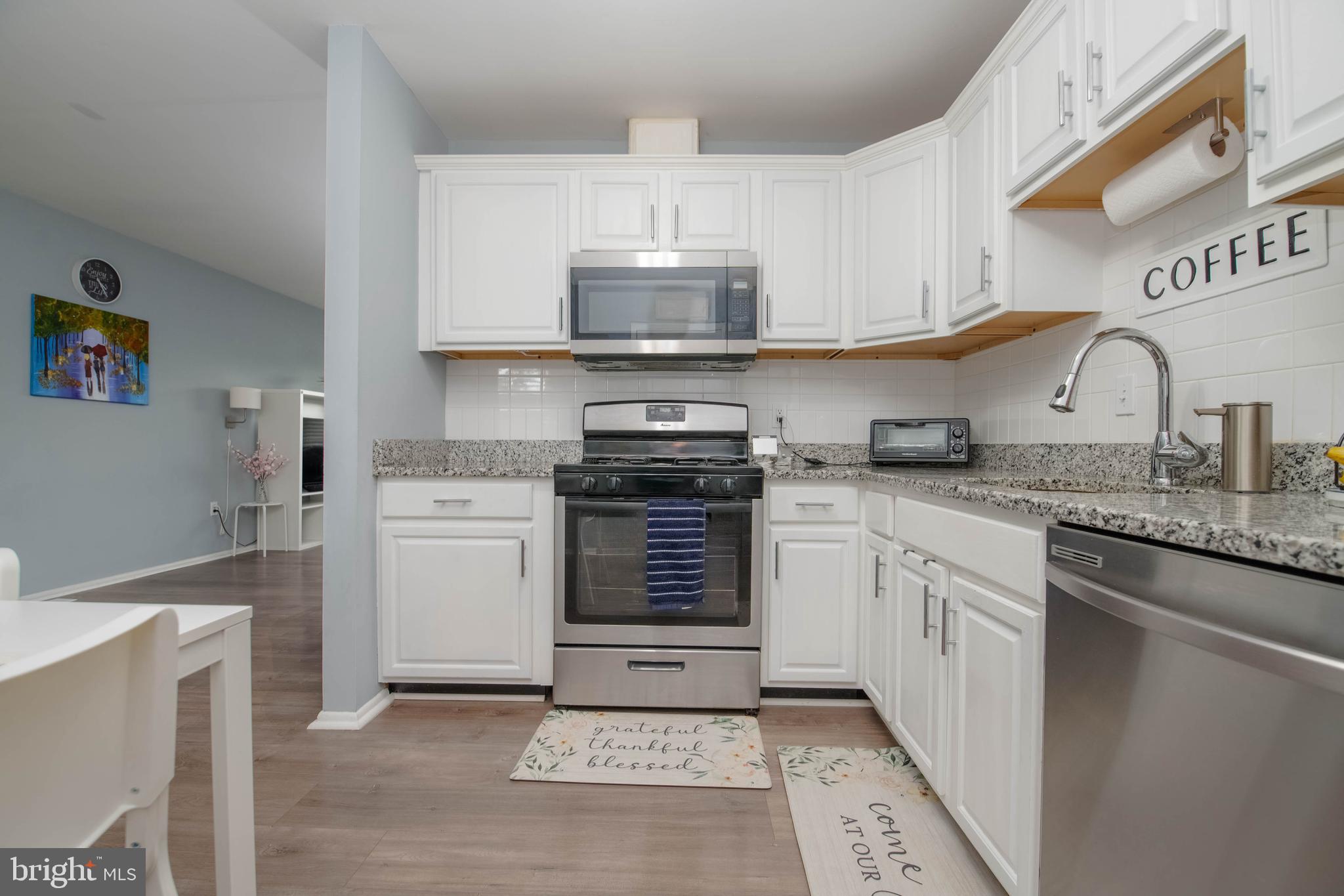 EDGE MEAD - Residential