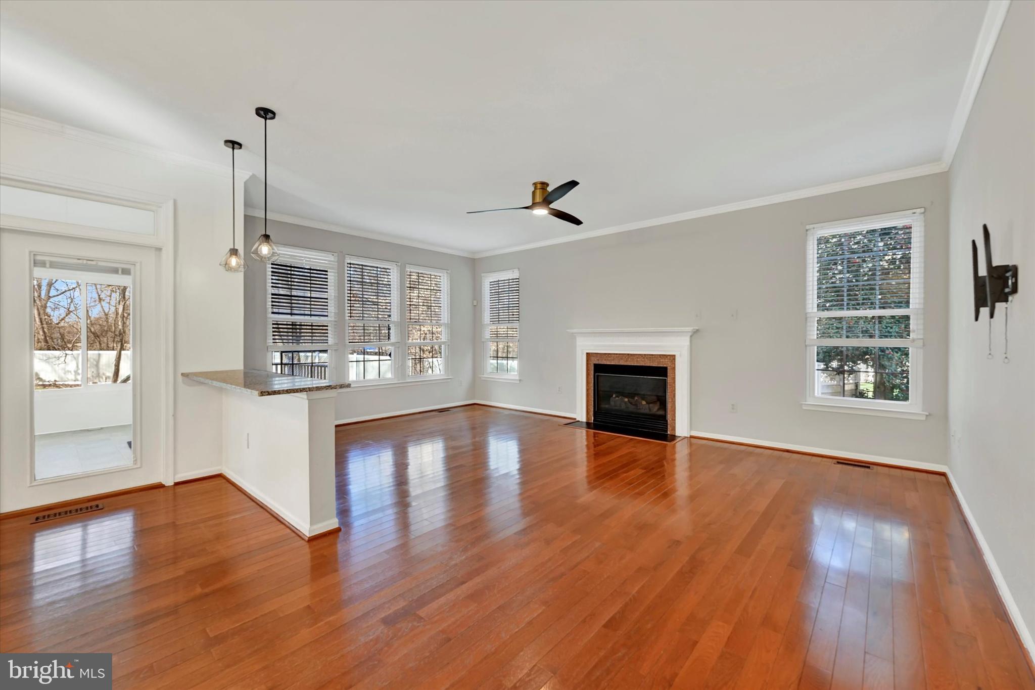 CHAPMAN FARM AT CROFTON - Residential