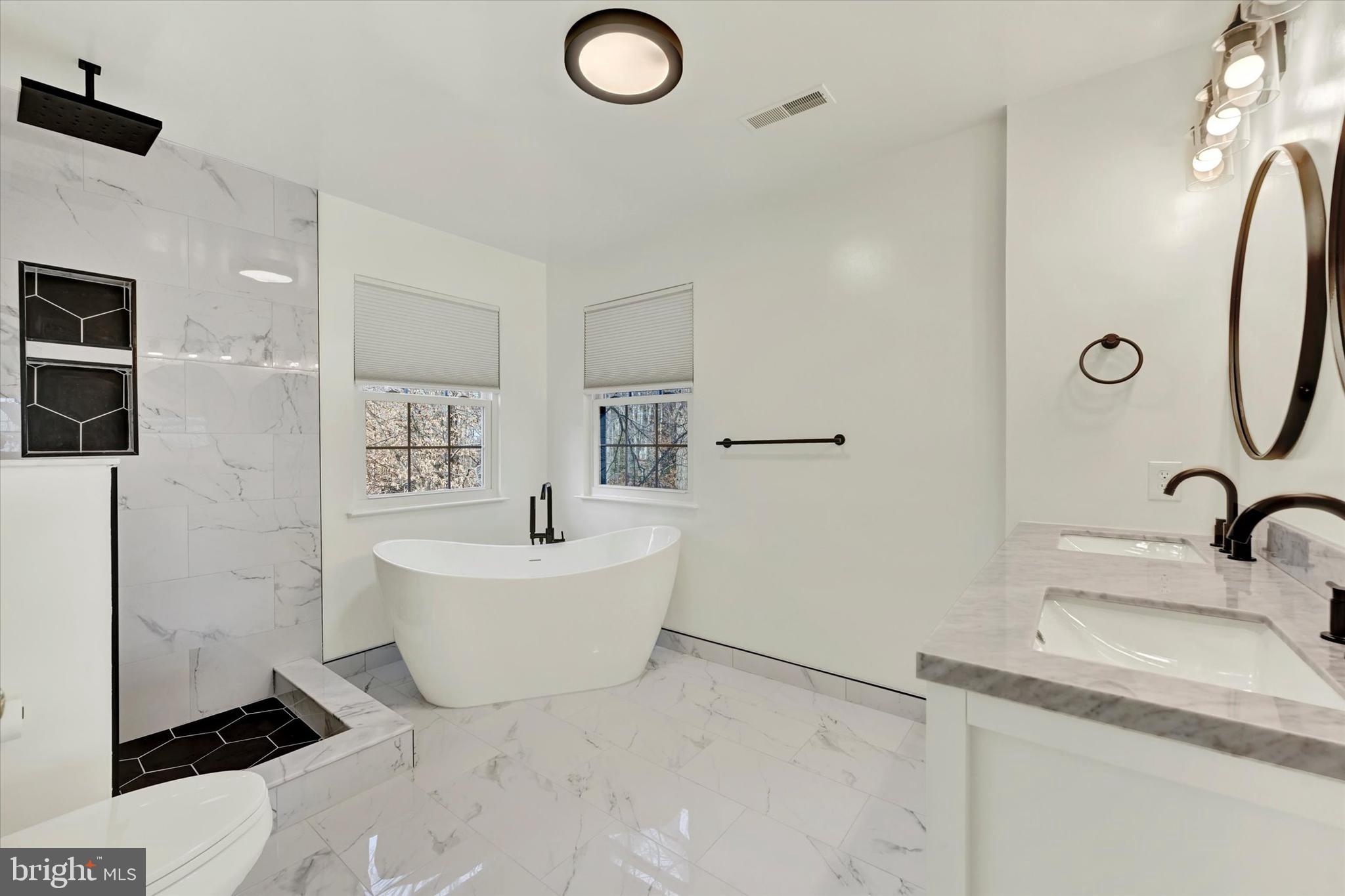 CHAPMAN FARM AT CROFTON - Residential