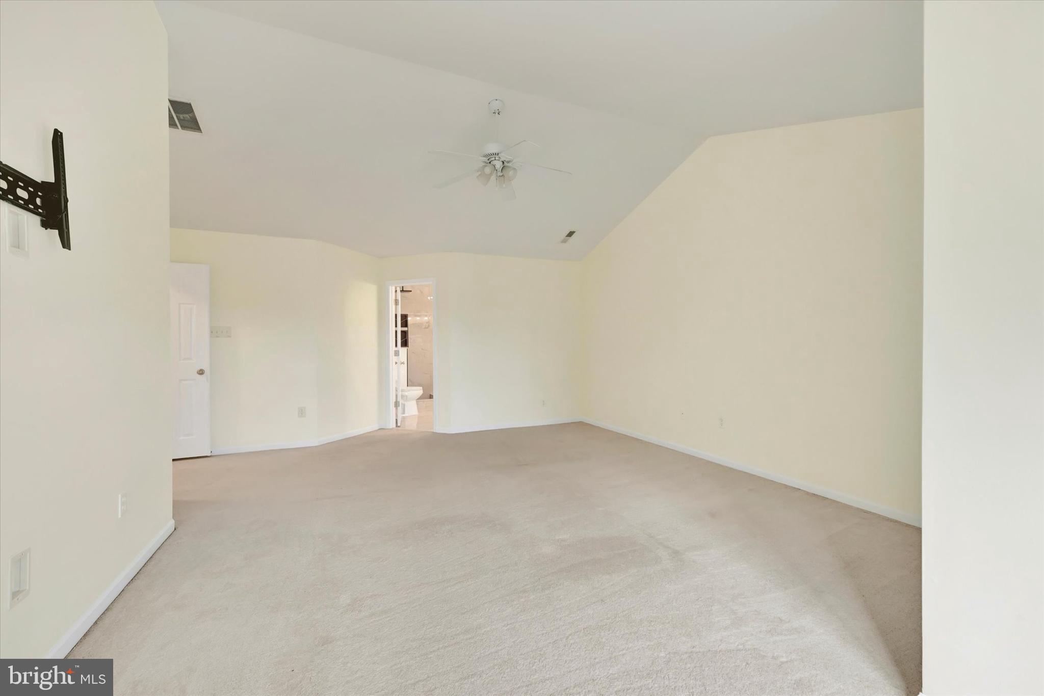 CHAPMAN FARM AT CROFTON - Residential