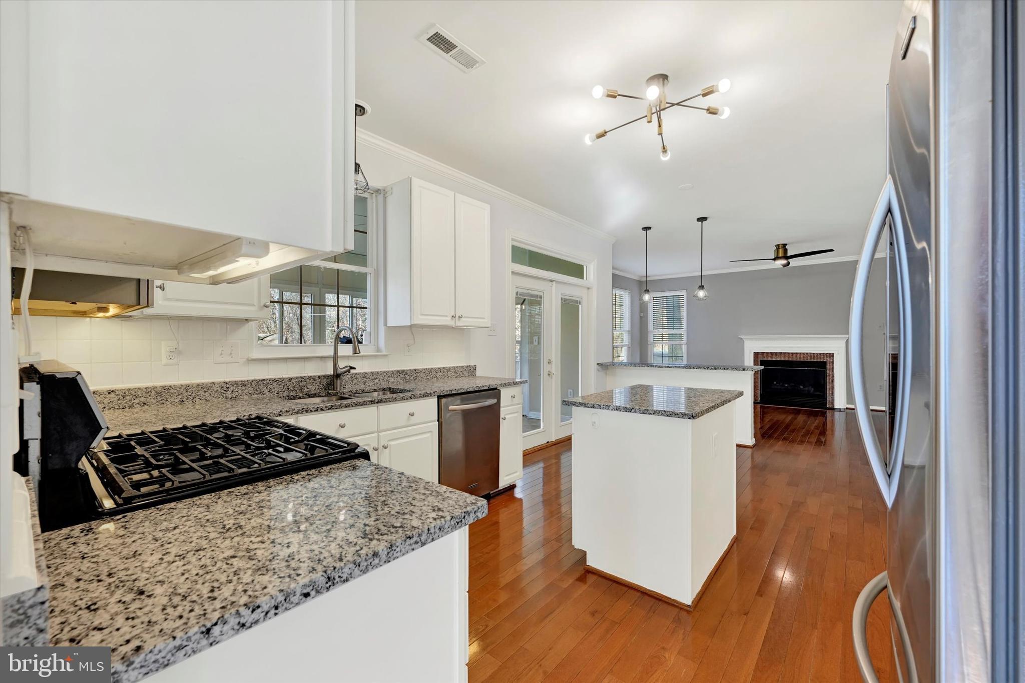 CHAPMAN FARM AT CROFTON - Residential